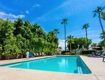 Howard Johnson By Wyndham Scottsdale Old Town