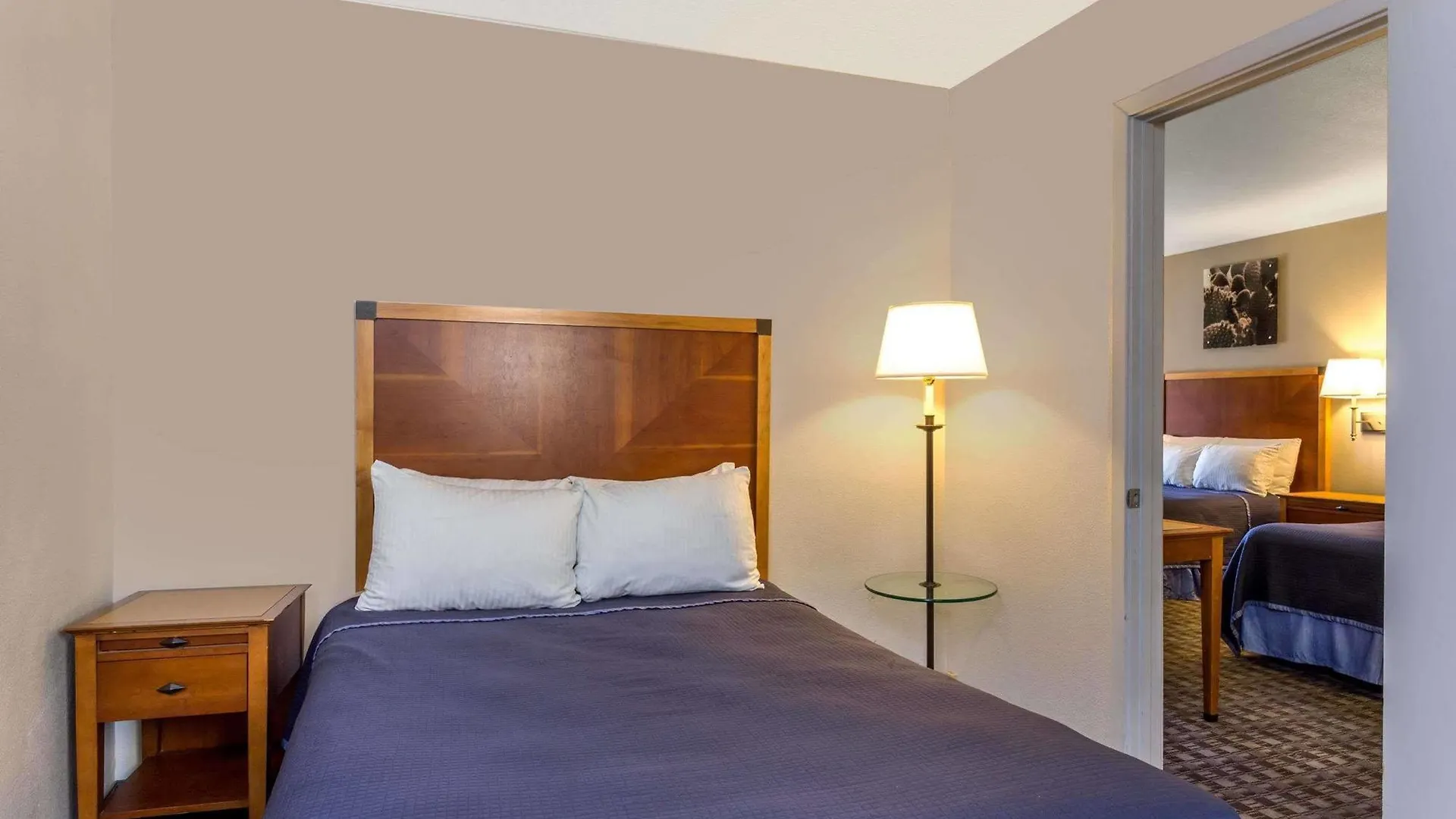 Hotel Howard Johnson By Wyndham Scottsdale Old Town